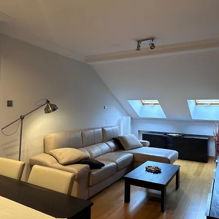 Gran Via - Parking Gratis *